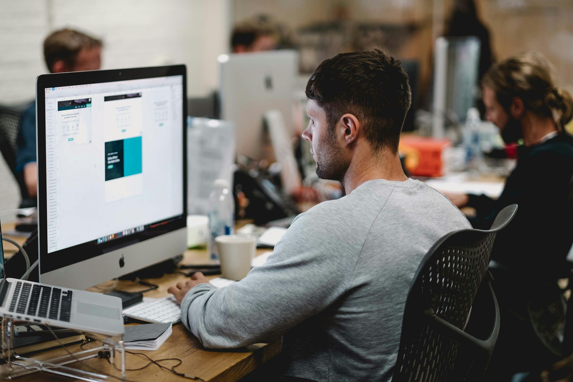 Pourquoi les entreprises en France s’appuient de plus en plus sur les data rooms